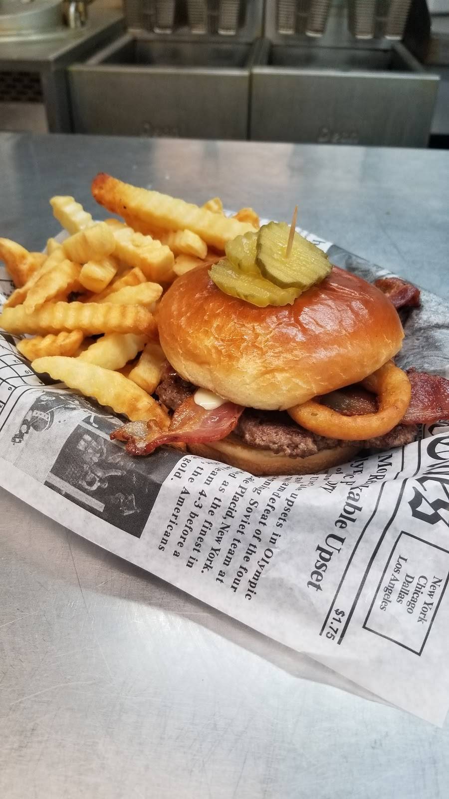 Crystals Saloon | restaurant | W5635 County Rd F, Nichols, WI 54152, USA | 9205253000 OR +1 920-525-3000