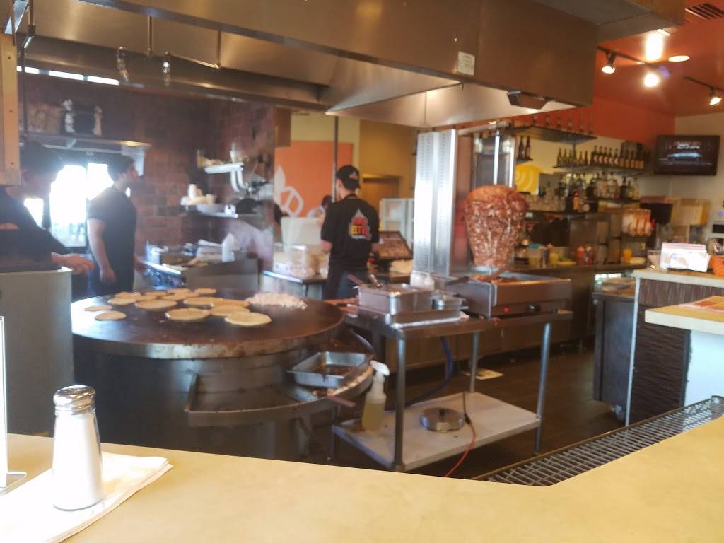 El Tiz El Tizoncito Oak Cliff | restaurant | 3404 W Illinois Ave, Dallas, TX 75211, USA | 2143300839 OR +1 214-330-0839