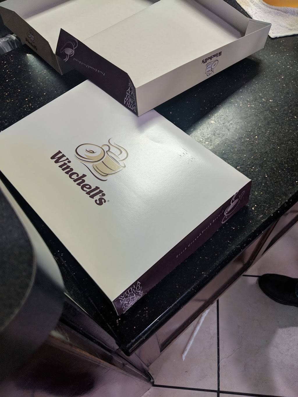 Winchells Donut House | cafe | 1300 E Alondra Blvd, Compton, CA 90221, USA | 3107629435 OR +1 310-762-9435