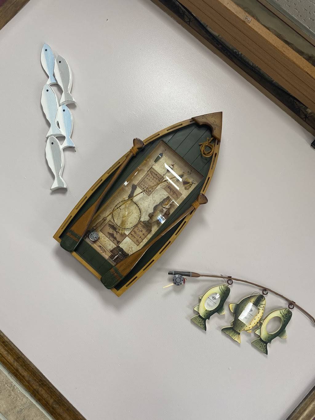 LAKEVIEW FAMILY RESTAURANT | restaurant | 1988 IL-16, Shelbyville, IL 62565, USA | 2172963138 OR +1 217-296-3138