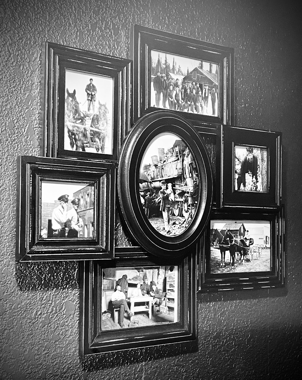 Copper Nickel | restaurant | 111 N Main St, Aurora, MN 55705, USA | 2183066149 OR +1 218-306-6149