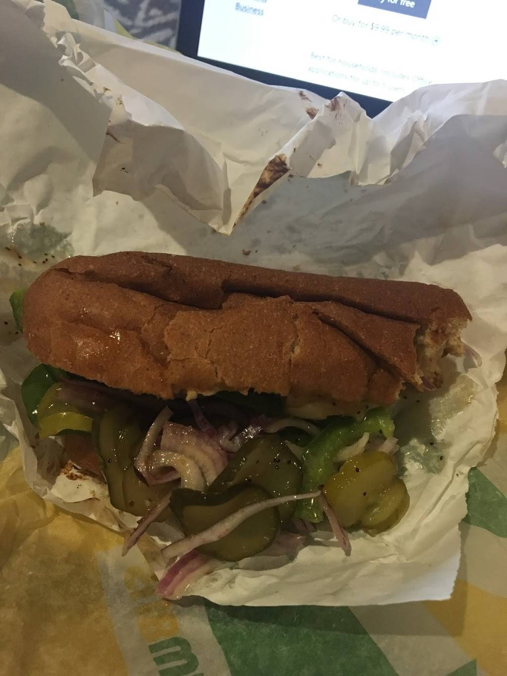 Subway | restaurant | 13801 N Bryant Ave, Edmond, OK 73013, USA | 4057534268 OR +1 405-753-4268