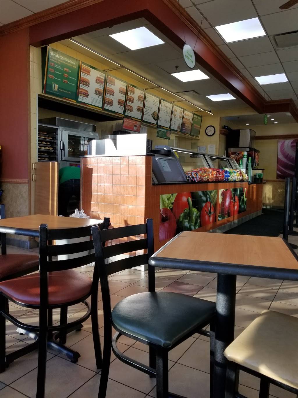 Subway Restaurants | restaurant | 1611 W Harrison St #102, Chicago, IL 60612, USA | 3122260811 OR +1 312-226-0811