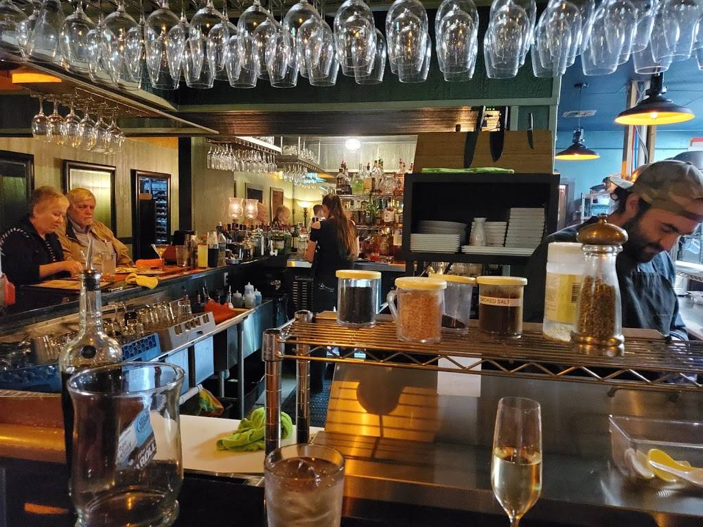 Montego Bay | restaurant | 118 Cut-Off Rd, Port Aransas, TX 78373, USA | 3614161831 OR +1 361-416-1831