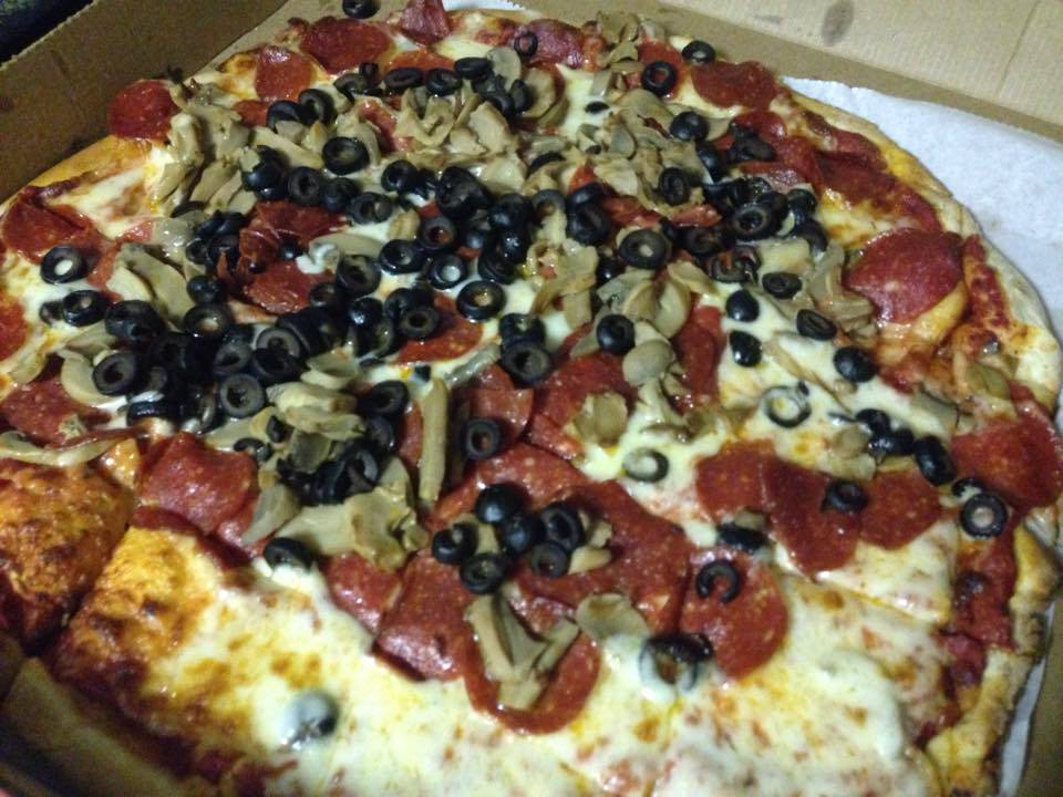Napolis Pizza | restaurant | 126 Broadway St, Shelby, OH 44875, USA | 4193427066 OR +1 419-342-7066