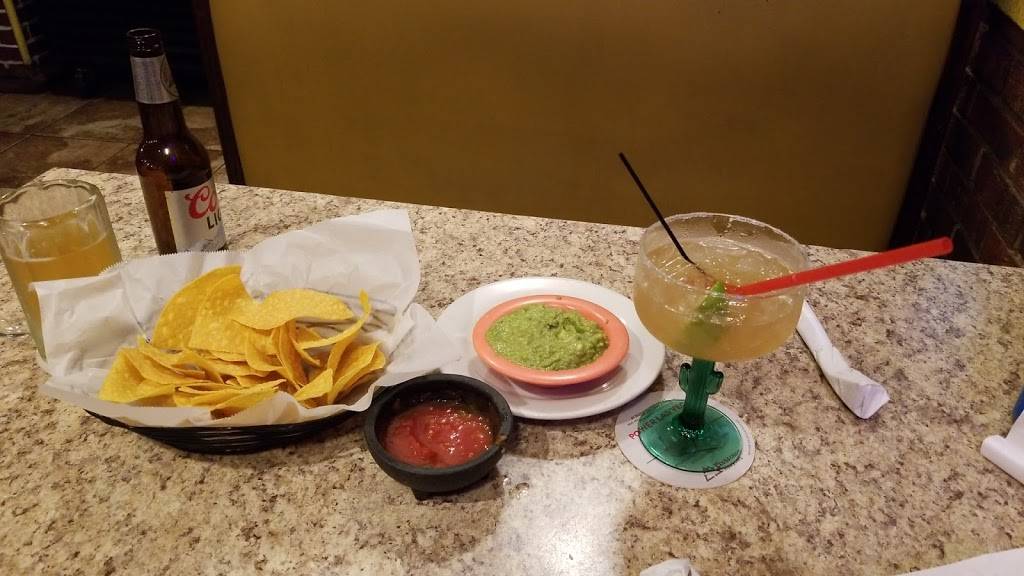 Plaza Tapatia | restaurant | 315 Sunburst Hwy, Cambridge, MD 21613, USA | 4102287808 OR +1 410-228-7808