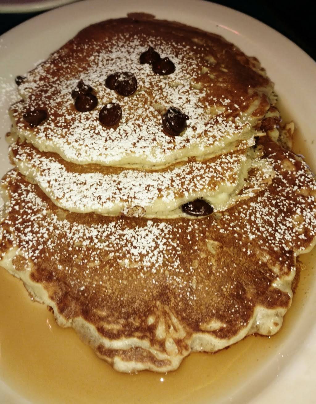 Rias Bluebird | restaurant | 421 Memorial Dr SE, Atlanta, GA 30312, USA | 4045213737 OR +1 404-521-3737