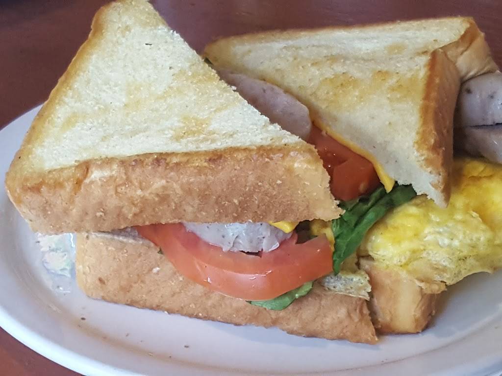 The Lodge of Antioch | restaurant | 899 Main St, Antioch, IL 60002, USA | 8473953373 OR +1 847-395-3373