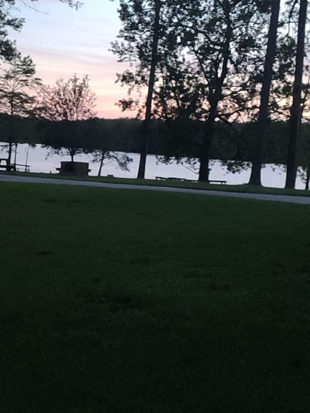 Presleys Outing | The Boathouse Restaurant | restaurant | Moss Point, MS 39562, USA | 2284740200 OR +1 228-474-0200