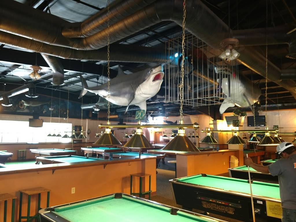Sharkeys Family Billiards & Pizza | restaurant | 700 W Hawkeye Ave, Turlock, CA 95380, USA | 2096697665 OR +1 209-669-7665