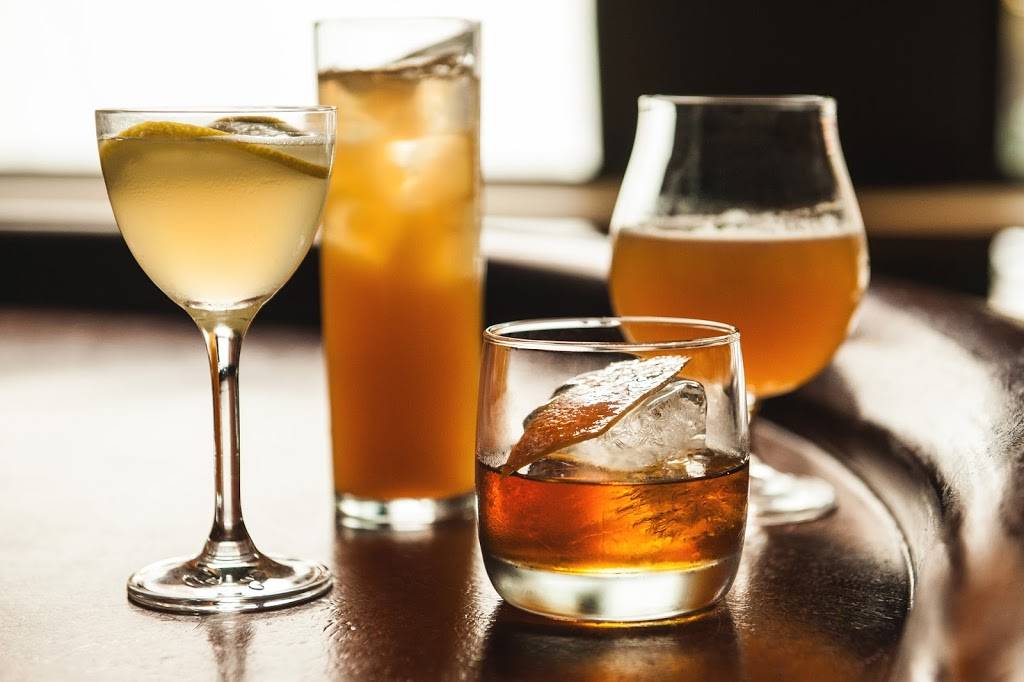 Schroeders | restaurant | 240 Front St, San Francisco, CA 94111, USA | 4154214778 OR +1 415-421-4778