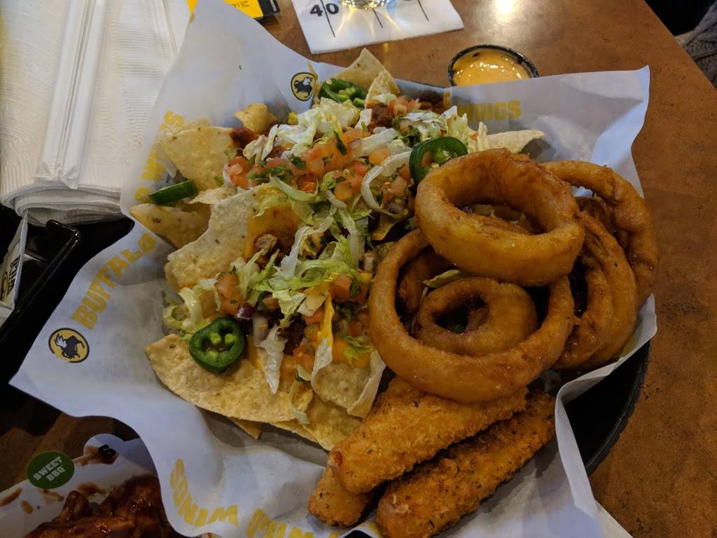 Buffalo Wild Wings | restaurant | 668 Clopper Rd, Gaithersburg, MD 20878, USA | 3013307300 OR +1 301-330-7300