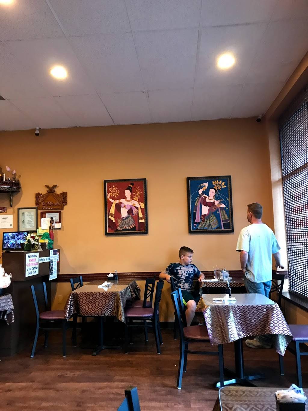 Thai Place | restaurant | 15230 Eureka Rd, Southgate, MI 48195, USA | 7342256409 OR +1 734-225-6409