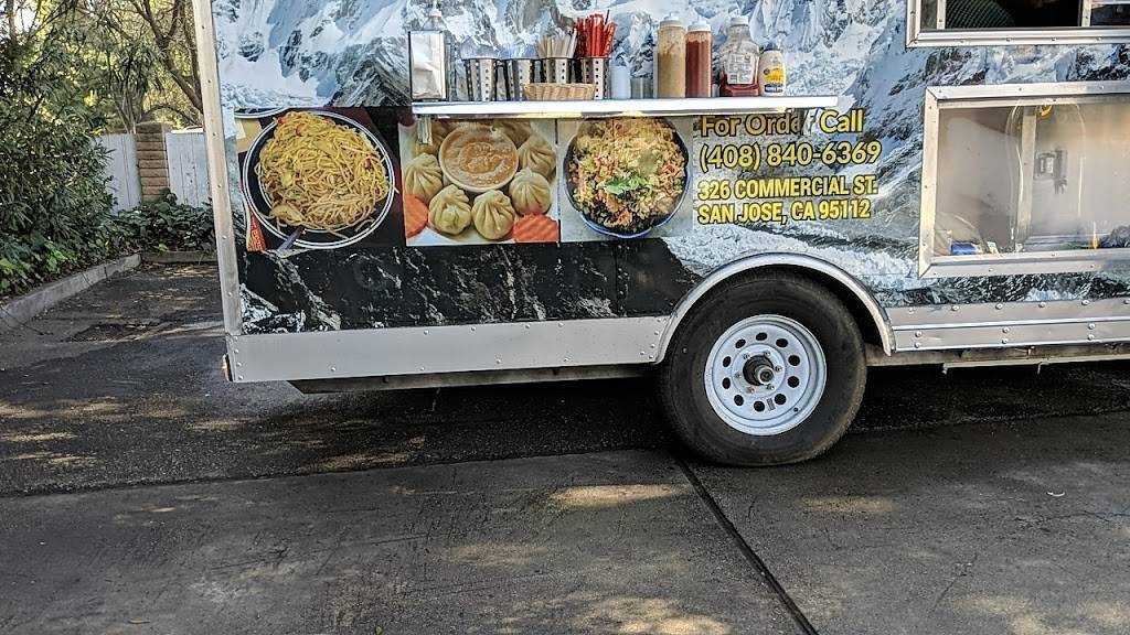 The Everest Momo | restaurant | 425 S Winchester Blvd, San Jose, CA 95128, USA | 4088406369 OR +1 408-840-6369