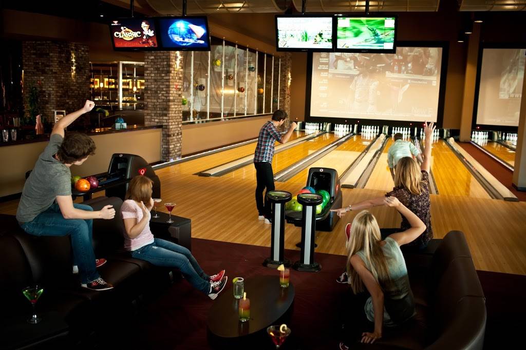 Score at Peninsula Town Center | restaurant | 4401 W Claiborne Square, Hampton, VA 23666, USA | 7578640632 OR +1 757-864-0632