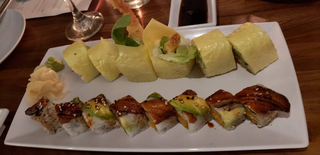 MORA Asian Kitchen | restaurant | 201 Harrison St, Oak Park, IL 60304, USA | 7086134546 OR +1 708-613-4546