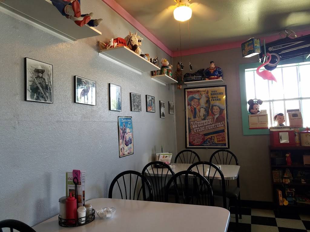 Karons Classic Diner | restaurant | 1320 US-54 BUS, Fulton, MO 65251, USA | 5736429100 OR +1 573-642-9100