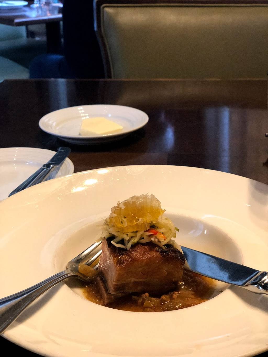 Edisons | restaurant | 20301 Oakwood, Dearborn, MI 48124, USA | 3132712700 OR +1 313-271-2700