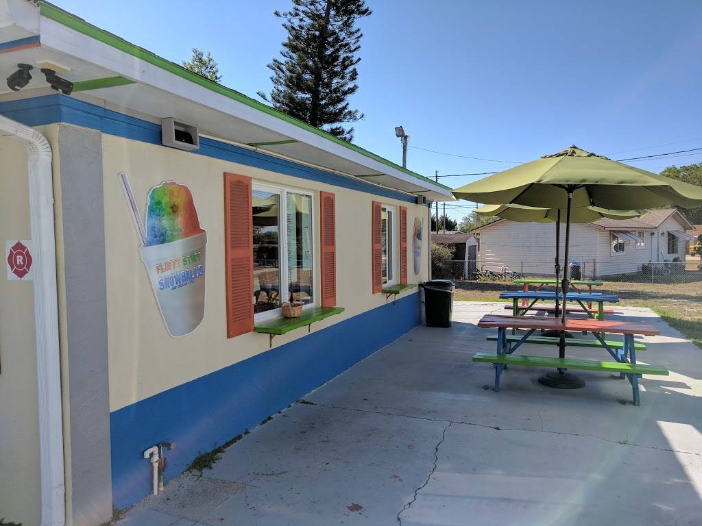 Fluffy Stuff Snowballs & Ice Cream - New Orleans Style | restaurant | 300 W Interlake Blvd, Lake Placid, FL 33852, USA | 8634650935 OR +1 863-465-0935