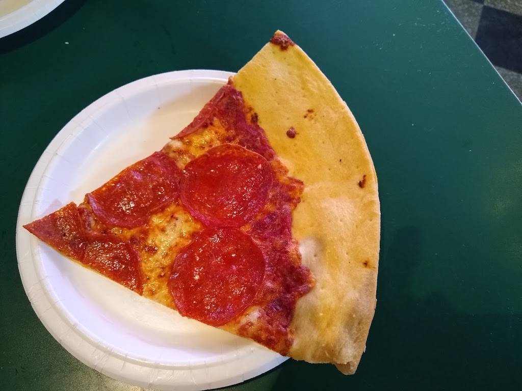 Schlittz & Giggles | restaurant | 301 3rd St, Baton Rouge, LA 70801, USA | 2252184271 OR +1 225-218-4271