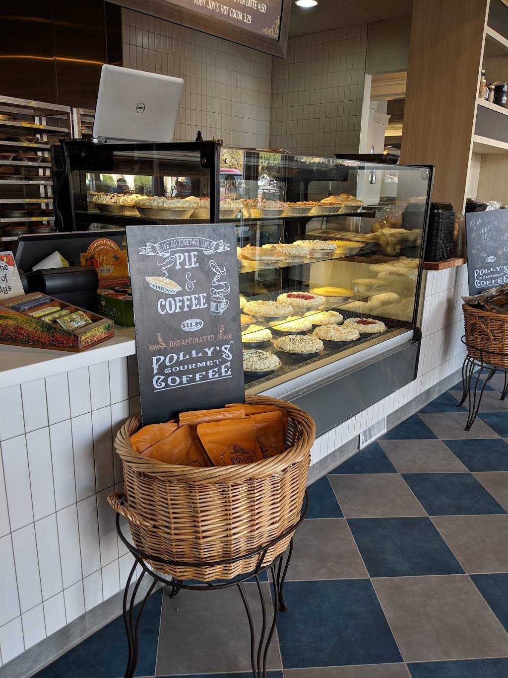 Pollys Pies Restaurant & Bakery | bakery | 3464 Katella Ave, Los Alamitos, CA 90720, USA | 5624304541 OR +1 562-430-4541