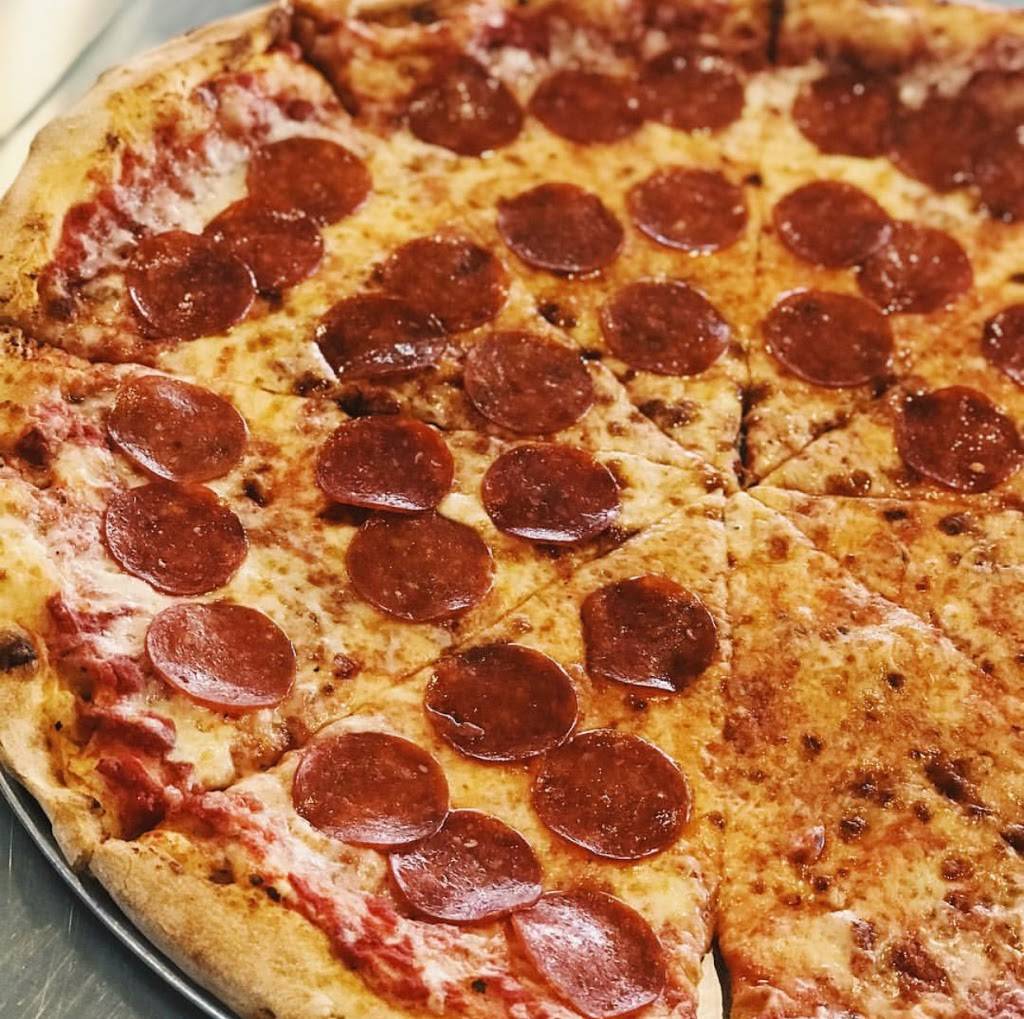 Amelias Brooklyn Pizza | restaurant | 3650 N Federal Hwy, Lighthouse Point, FL 33064, USA | 9543930322 OR +1 954-393-0322