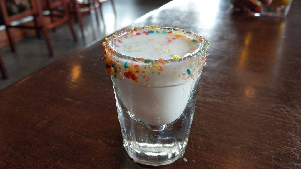 Sidelines Sports Bar & Grill | restaurant | 105 Canal St, Salem, MA 01970, USA | 9787455870 OR +1 978-745-5870