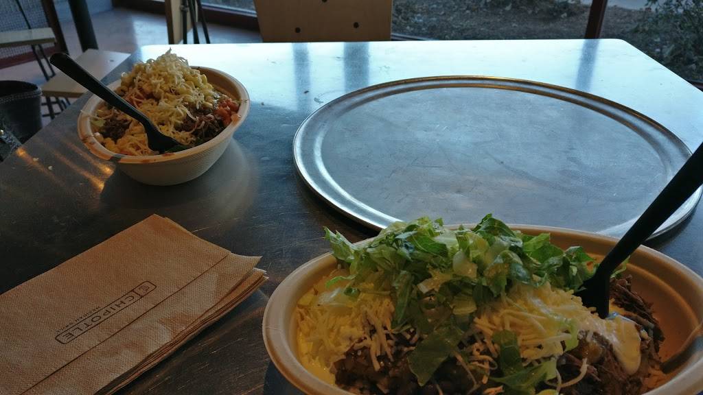 Chipotle Mexican Grill | restaurant | 18W050 22nd St, Oakbrook Terrace, IL 60181, USA | 6306276610 OR +1 630-627-6610