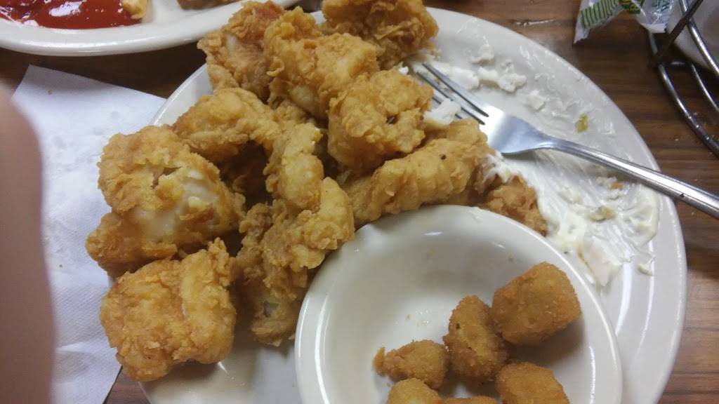 Fat Ernies Family Dining | restaurant | 2806 S Hydraulic Ave St, Wichita, KS 67216, USA | 3165547371 OR +1 316-554-7371