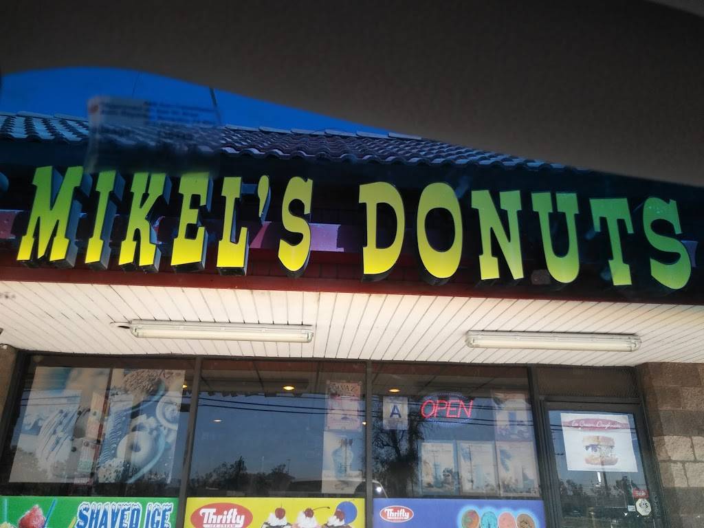 Mikels Donuts & Subs | bakery | 18480 Valley Blvd, Bloomington, CA 92316, USA | 9098772680 OR +1 909-877-2680