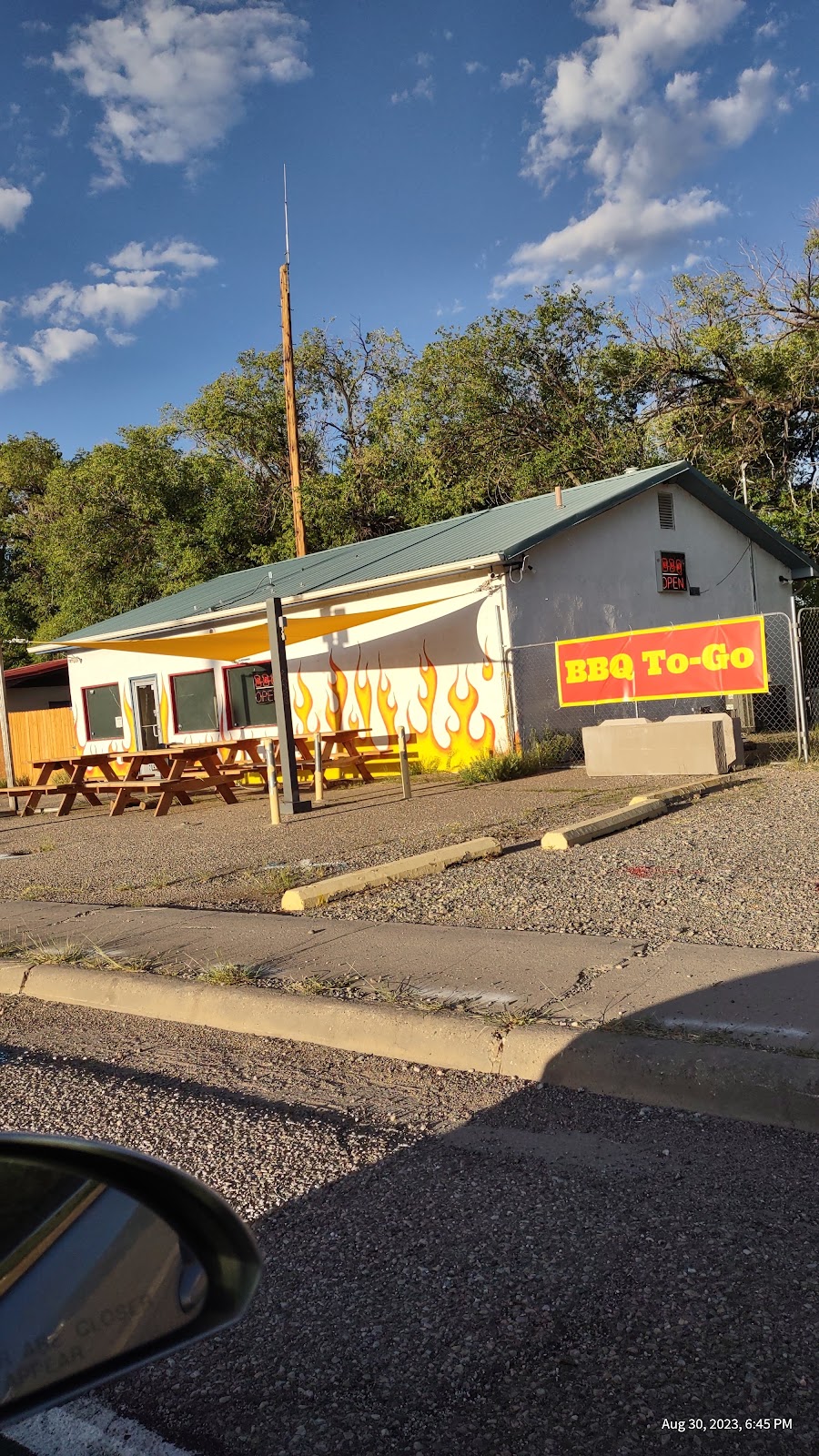 Smokey Shack BBQ | restaurant | 209 Los Alamos Hwy, Española, NM 87532, USA | 5055004070 OR +1 505-500-4070