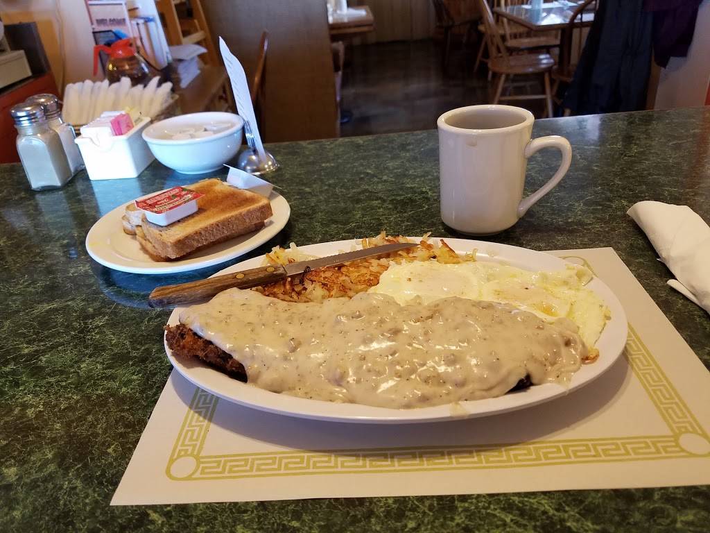 Scullys Silver Lake Grill | restaurant | 107 S Cogswell Dr, Silver Lake, WI 53170, USA | 2628894727 OR +1 262-889-4727