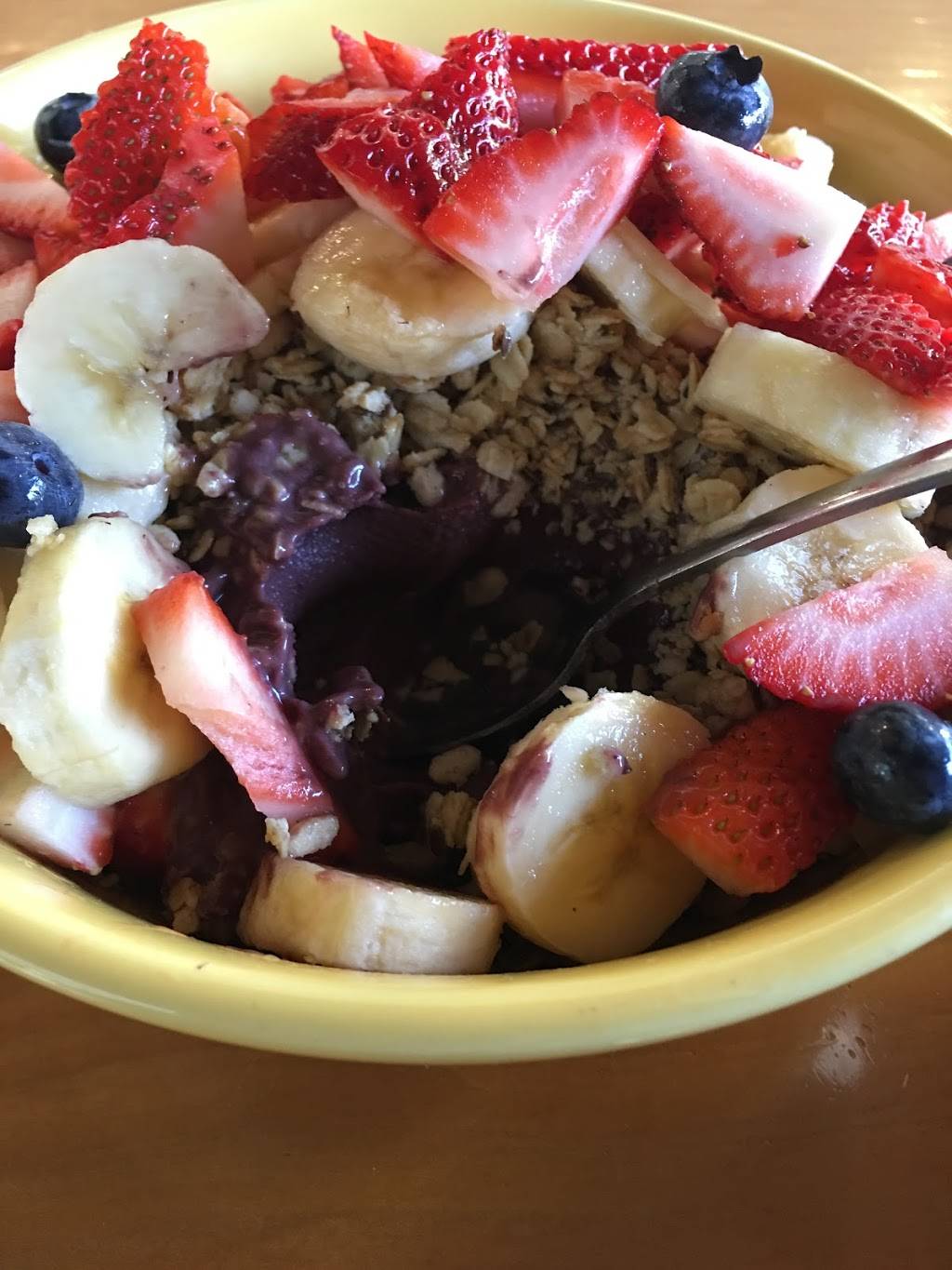 Backyard Bowls | restaurant | 3849 State St, Santa Barbara, CA 93105, USA | 8055690011 OR +1 805-569-0011