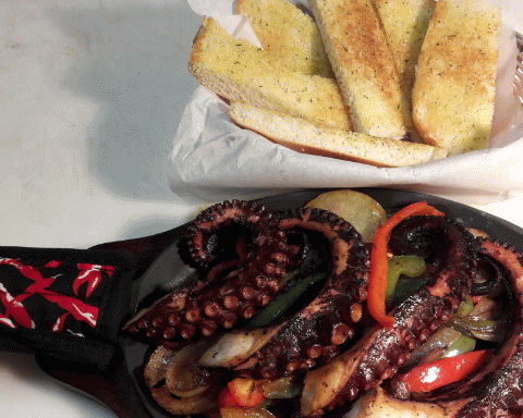 Birrieria El Camaronero | restaurant | 13565 Glenoaks Blvd, Sylmar, CA 91342, USA | 8183629226 OR +1 818-362-9226