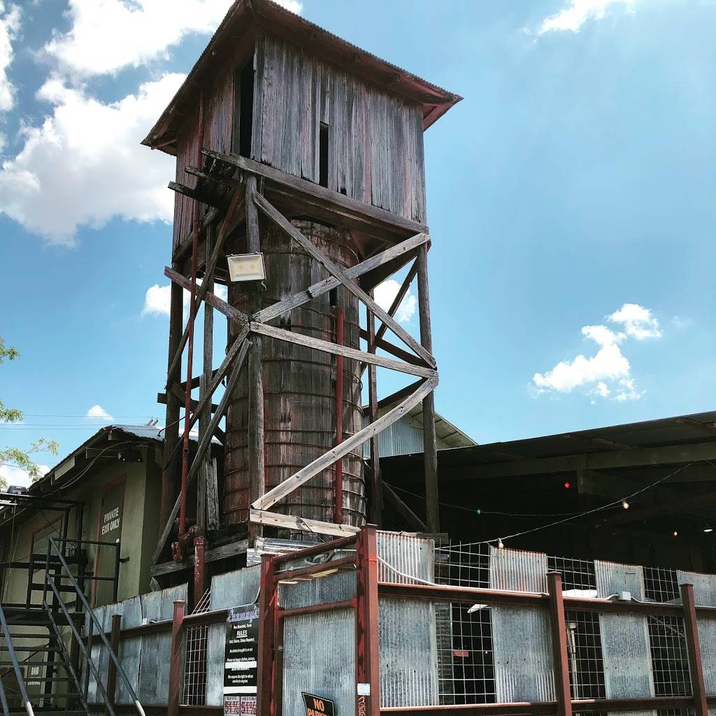 The Hideaway New Braunfels | restaurant | 262 W Jahn St, New Braunfels, TX 78130, USA | 8306205376 OR +1 830-620-5376