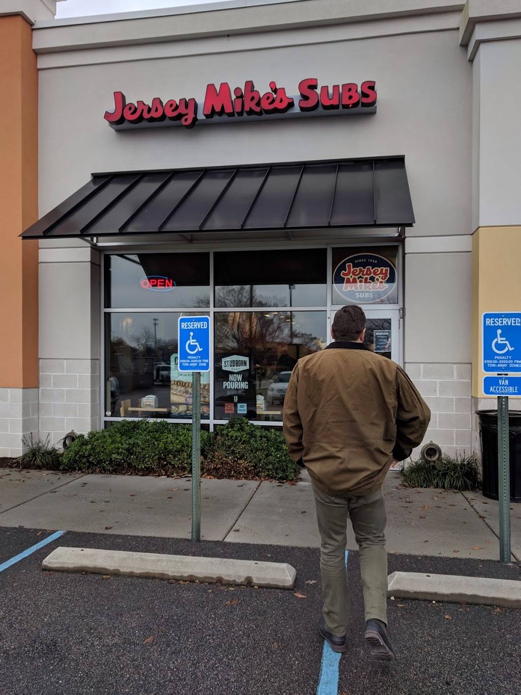 Jersey Mikes Subs | meal takeaway | 687 Lynnhaven Pkwy Ste. 110, Virginia Beach, VA 23452, USA | 7573094445 OR +1 757-309-4445