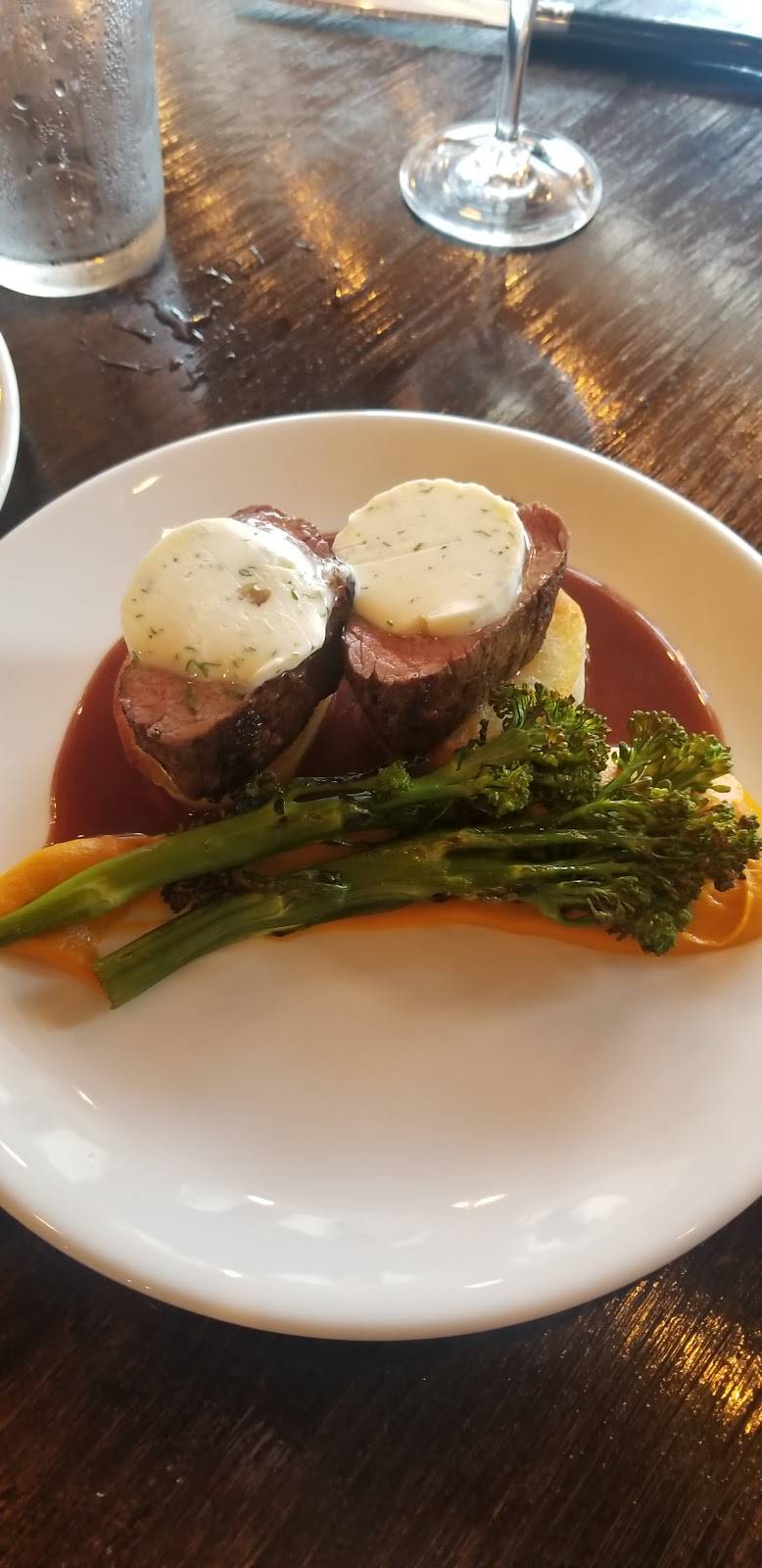 Theopolis Social Club | restaurant | 419 E Main St, Shawnee, OK 74801, USA | 4057884404 OR +1 405-788-4404