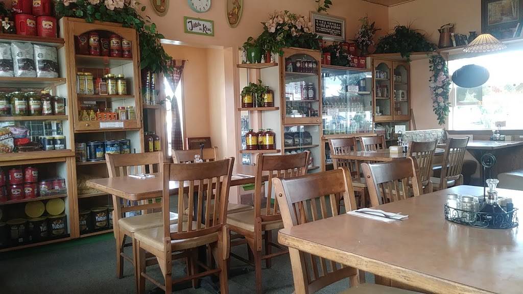 Sonjas Cafe | cafe | 202 Binghampton St W, Rainier, WA 98576, USA | 3604462525 OR +1 360-446-2525