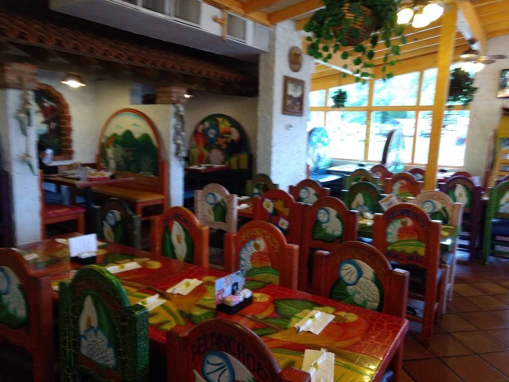 Pelanchos | restaurant | 605 N 12th St, Middlesboro, KY 40965, USA | 6062480303 OR +1 606-248-0303