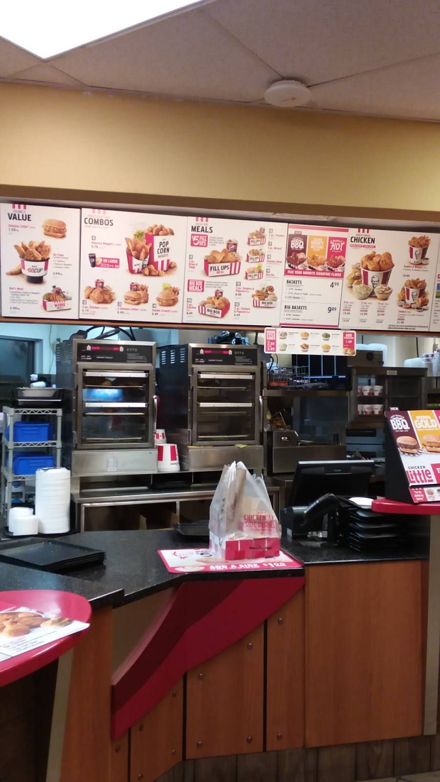 KFC | restaurant | 921 S Broadway St, Pittsburg, KS 66762, USA | 6202329190 OR +1 620-232-9190