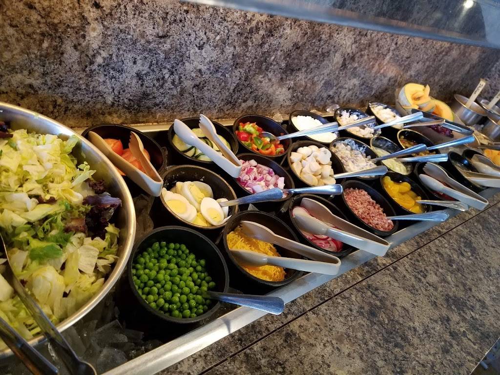 Buck-A-Neer Supper Club | restaurant | 122923, County Rd C, Stratford, WI 54484, USA | 7153842629 OR +1 715-384-2629