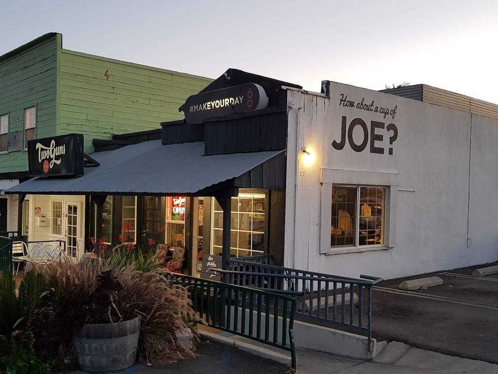 Two Guns Espresso | cafe | 350 N Sepulveda Blvd, Manhattan Beach, CA 90266, USA | 3103182537 OR +1 310-318-2537
