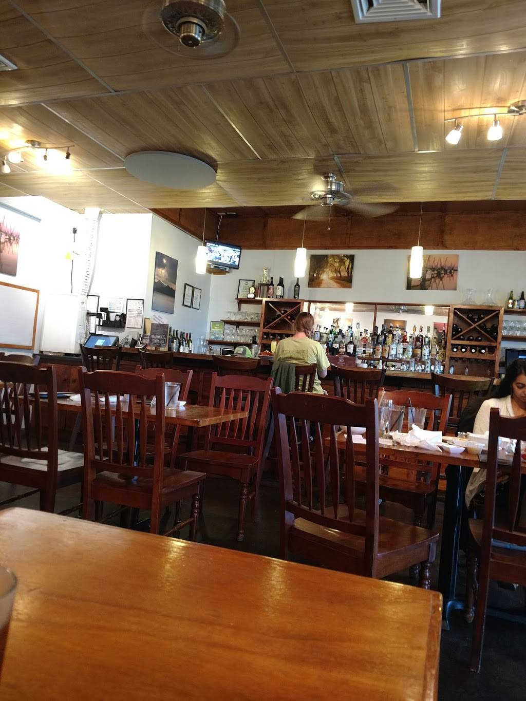 Lilis Restaurant and Bar | restaurant | 326 Johnny Mercer Blvd, Savannah, GA 31410, USA | 9122352664 OR +1 912-235-2664