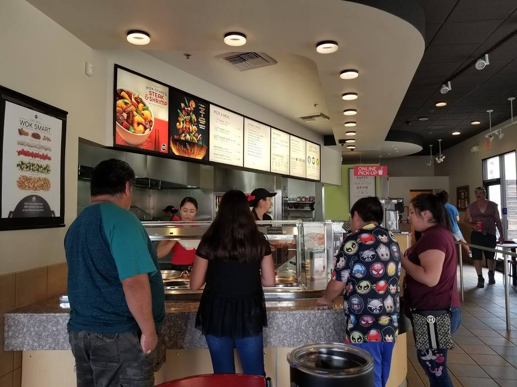 Panda Express | meal takeaway | 29989 Canyon Hills Rd, Lake Elsinore, CA 92532, USA | 9512462663 OR +1 951-246-2663