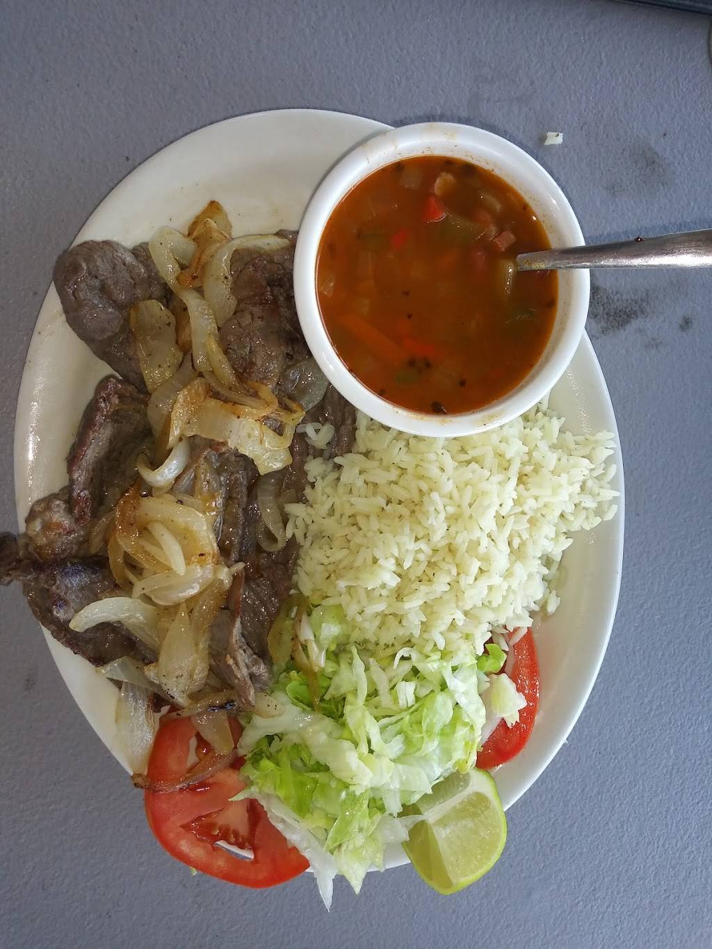 Ponce Restaurant | restaurant | 6130 15th St E, Bradenton, FL 34203, USA | 9412421796 OR +1 941-242-1796