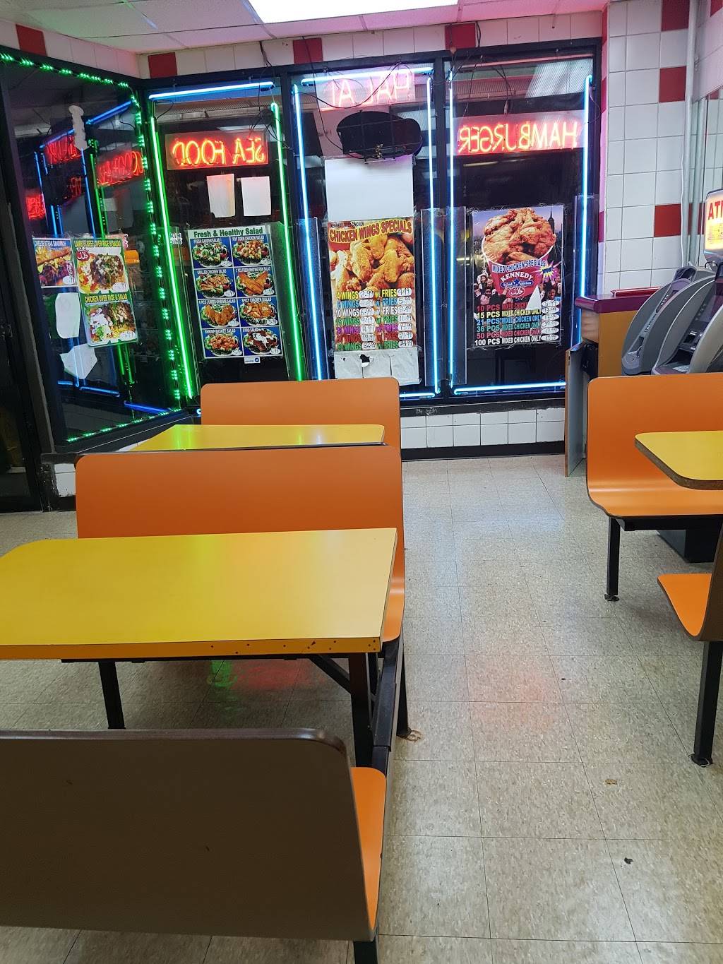 Kennedy Fried Chicken | restaurant | 205-29 Hollis Ave, Jamaica, NY 11412, USA | 7184689080 OR +1 718-468-9080