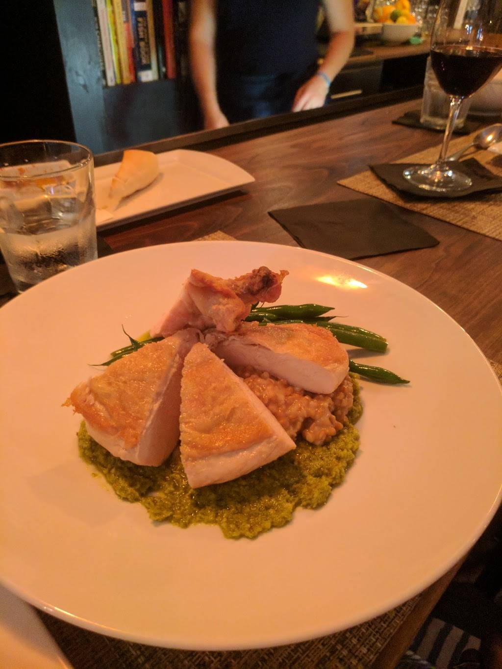 Statesman Tavern | restaurant | 31 State St, Bristol, RI 02809, USA | 4013965115 OR +1 401-396-5115