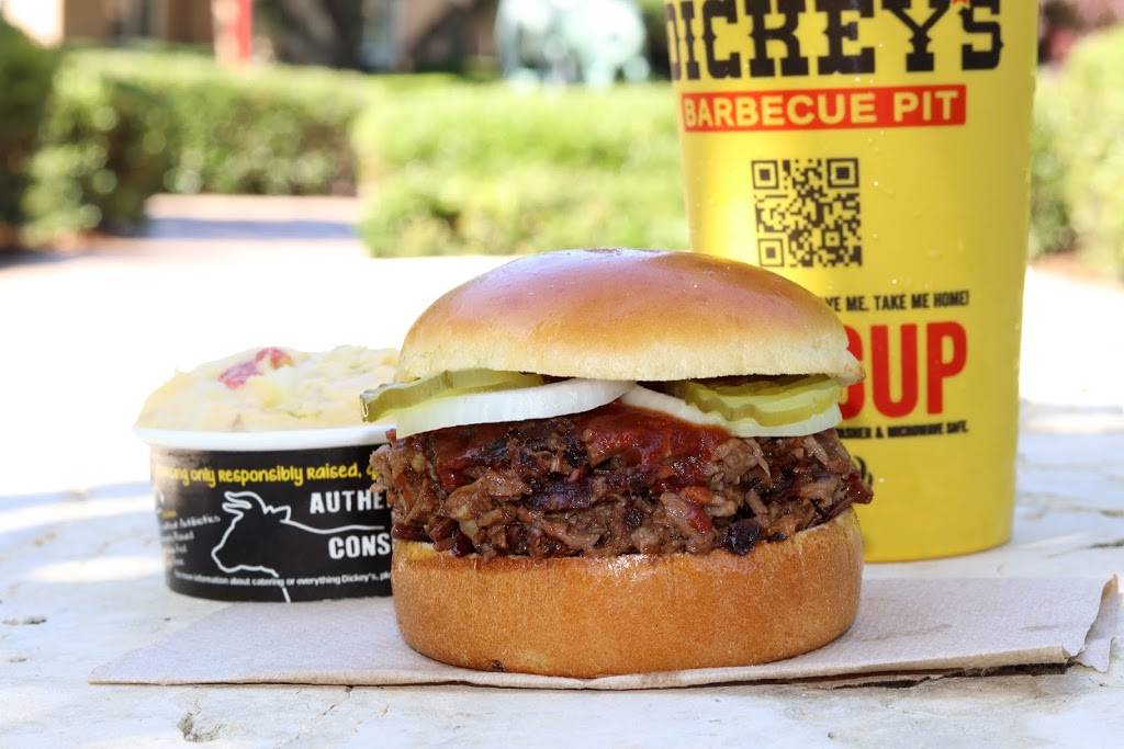 Dickeys Barbecue Pit | restaurant | 4716 W Werner Rd, Bremerton, WA 98312, USA | 3606277073 OR +1 360-627-7073