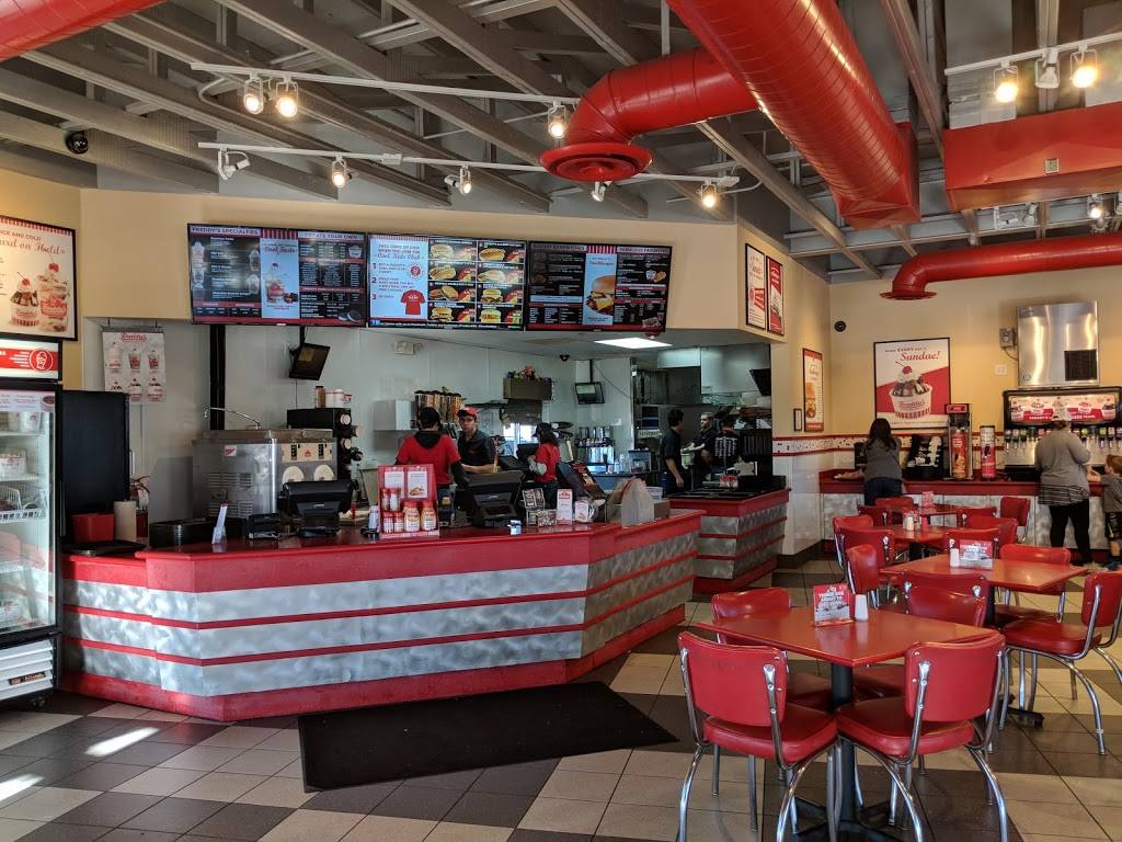 Freddys Frozen Custard & Steakburgers | restaurant | 900 Sergeant Jon Stiles Dr, Highlands Ranch, CO 80129, USA | 3034071045 OR +1 303-407-1045