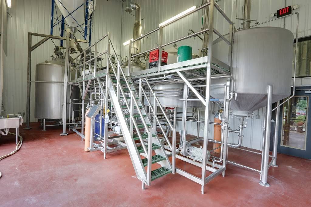 Ale Asylum | restaurant | 2002 Pankratz St, Madison, WI 53704, USA | 6086633926 OR +1 608-663-3926